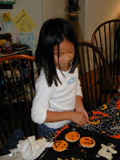 Kaelin Dcorating Halloween Cookies